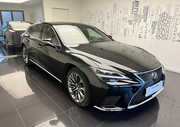 Lexus LS cena 449900 przebieg: 26500, rok produkcji 2022 z Szczawnica małe 92